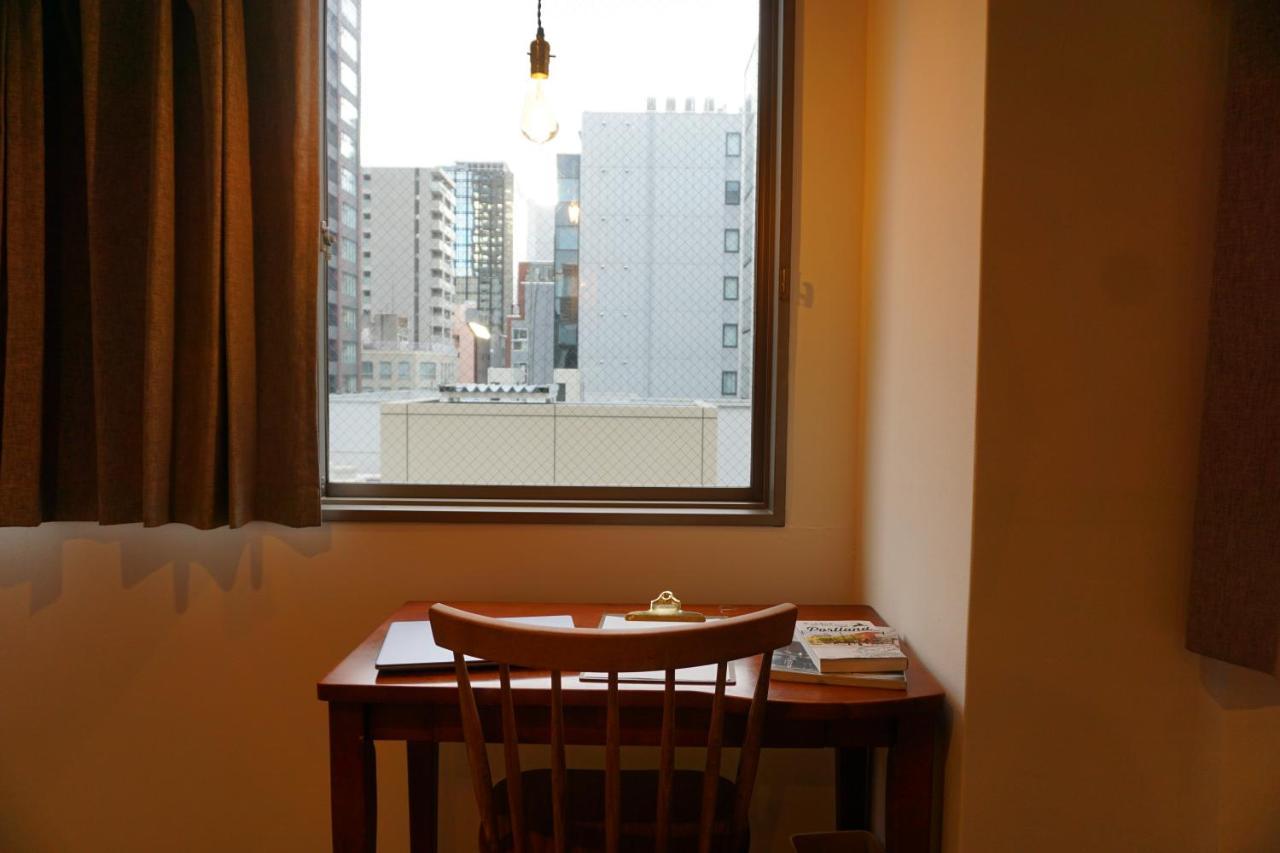 Beehive Hostel Osaka Bagian luar foto