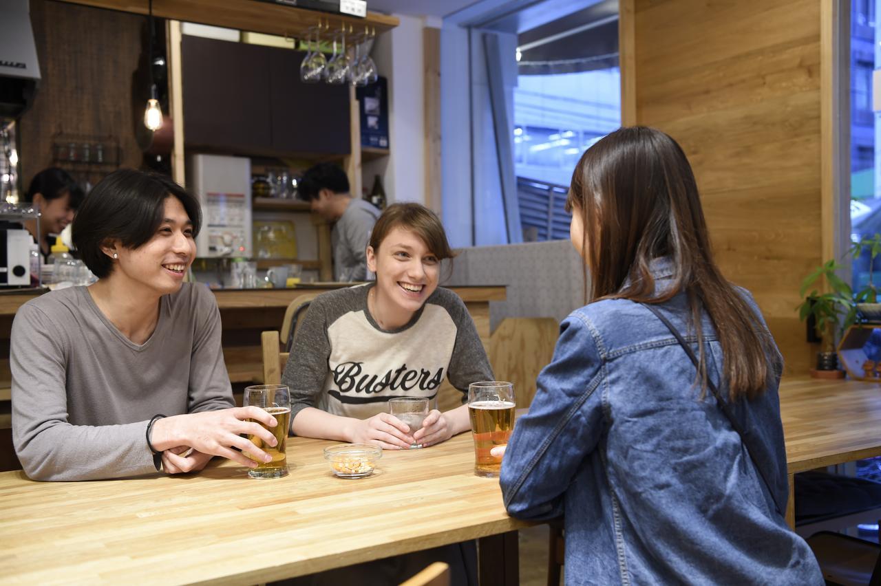 Beehive Hostel Osaka Bagian luar foto